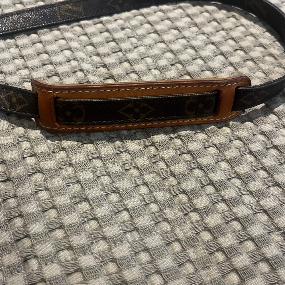 Louis Vuitton Crossbody - Picture 2 of 6